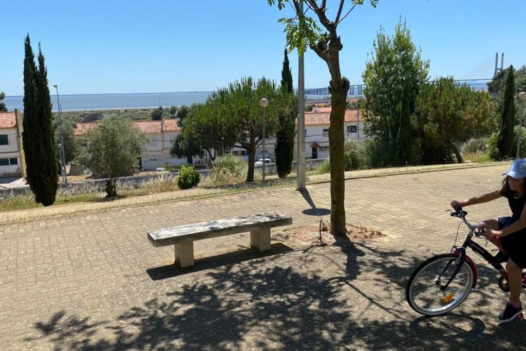 Hotel Quarto Duplo Parque Tejo, Com Wc Bobadela Exteriér fotografie